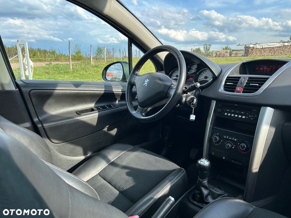 Peugeot 207 120 VTi Outdoor - 10