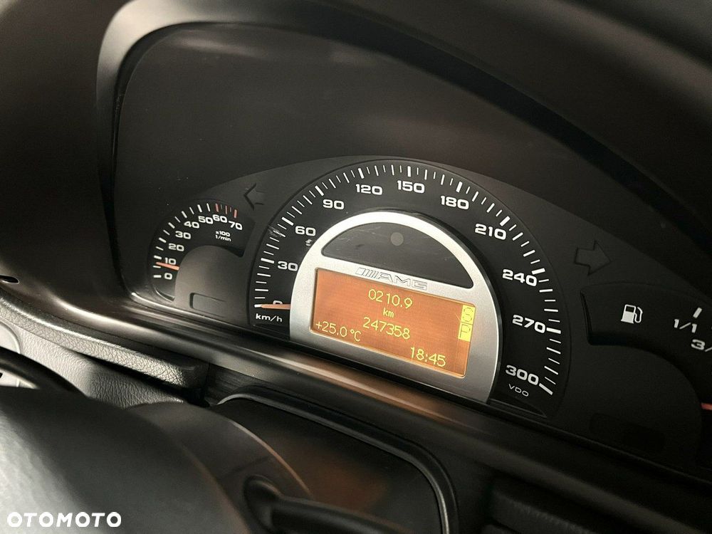 Mercedes-Benz Klasa C 32 AMG - 32