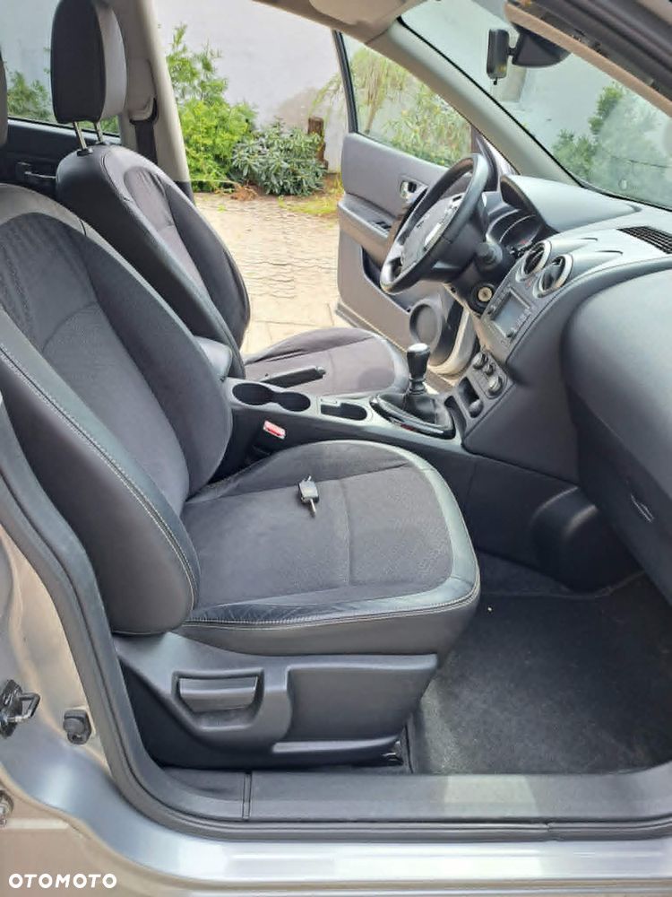 Nissan Qashqai+2 2.0 360 - 10