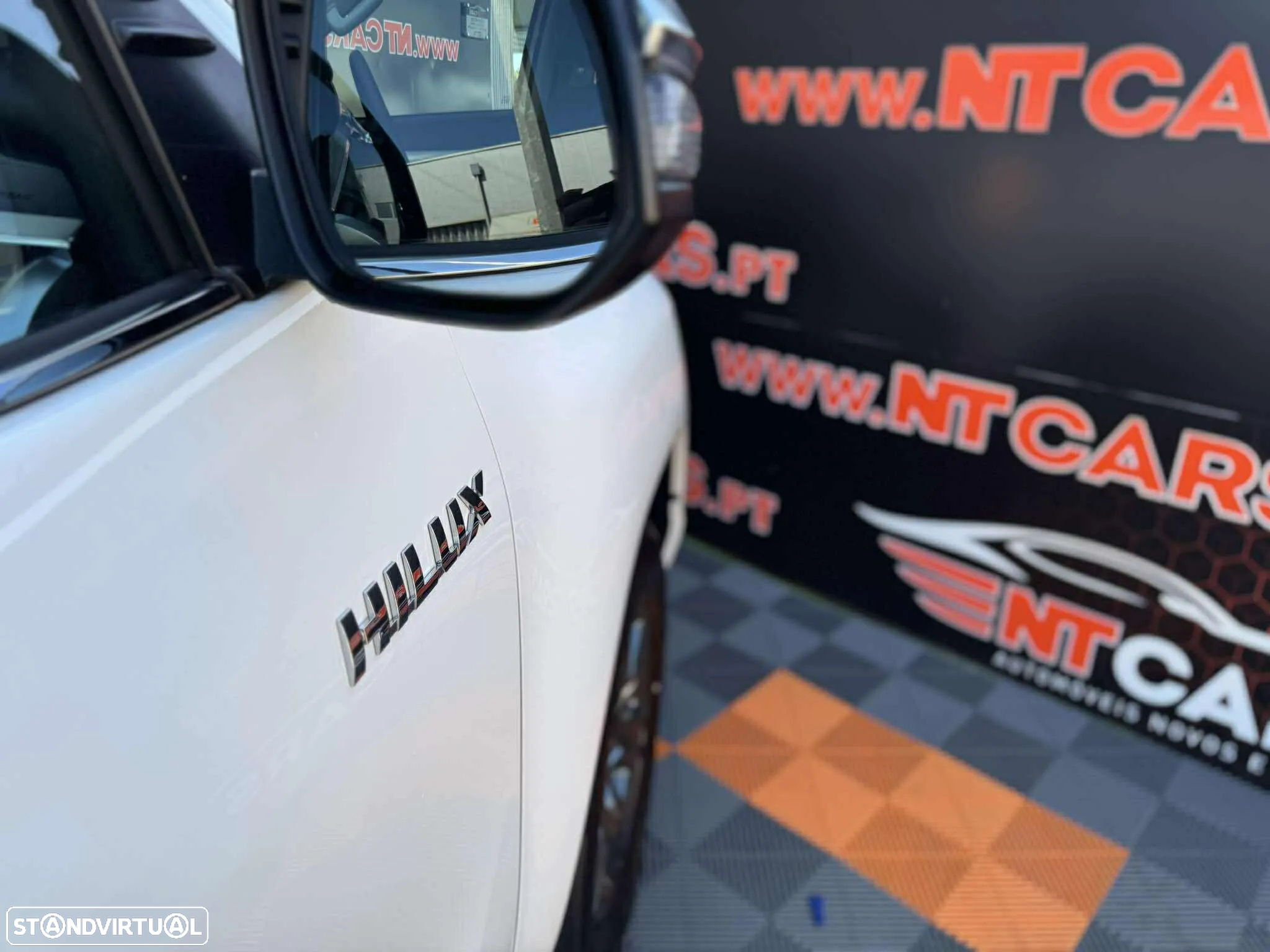 Toyota Hilux 2.4 D-4D 4WD Tracker - 19