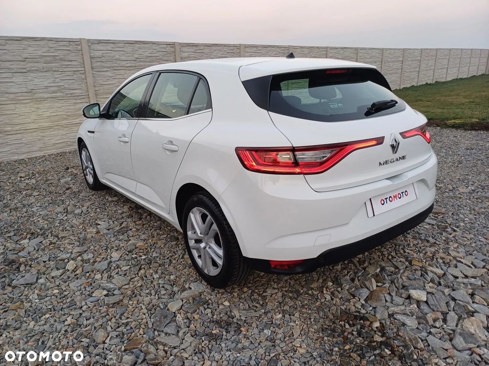 Renault Megane 1.5 Blue dCi Intens - 10