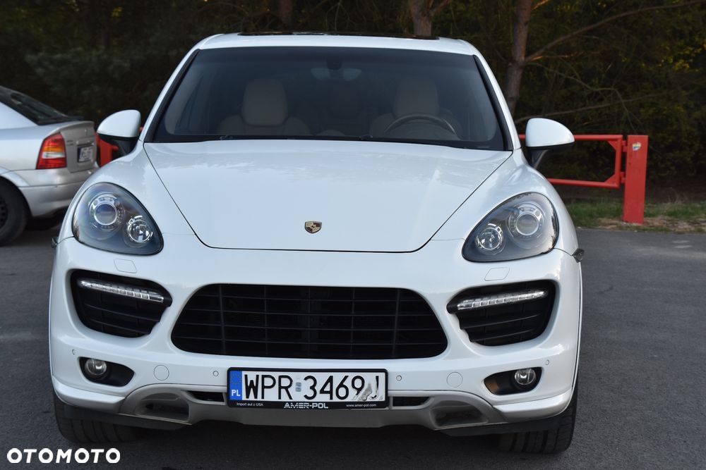 Porsche Cayenne - 9