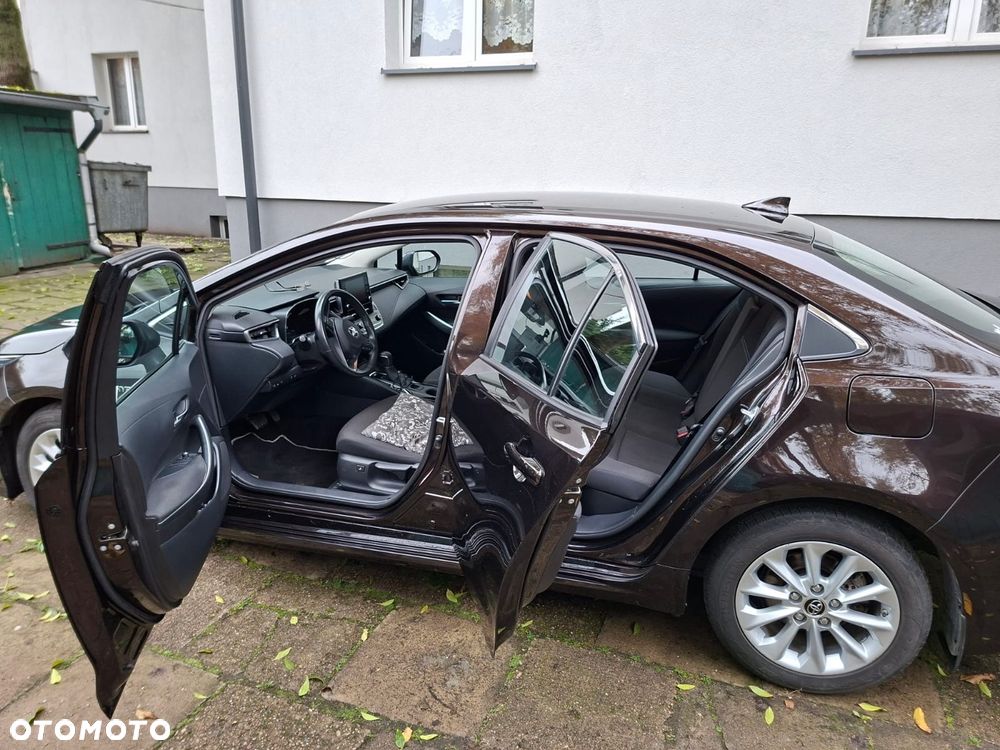 Toyota Corolla 1.8 Hybrid Comfort - 8