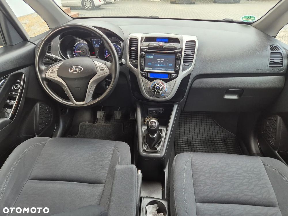 Hyundai ix20 1.6 blue YES Gold - 13