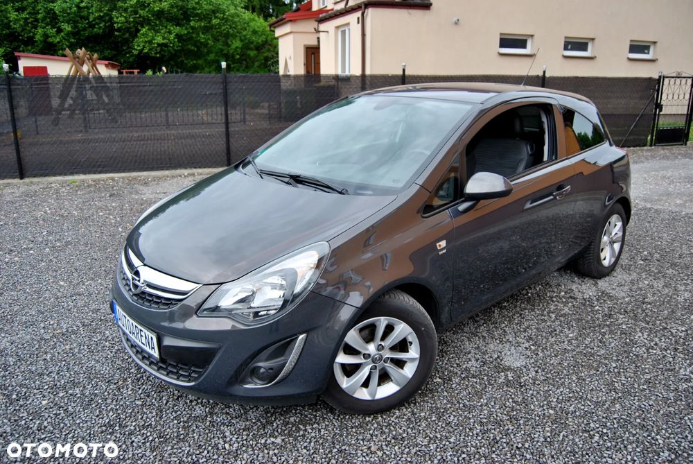 Opel Corsa 1.4 Cosmo - 4