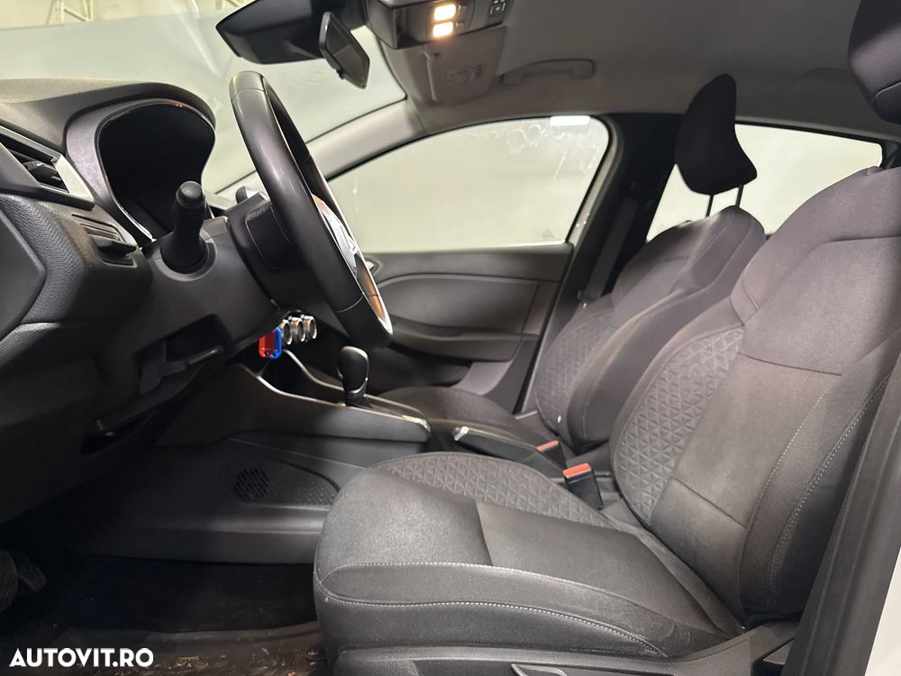 Renault Clio - 22