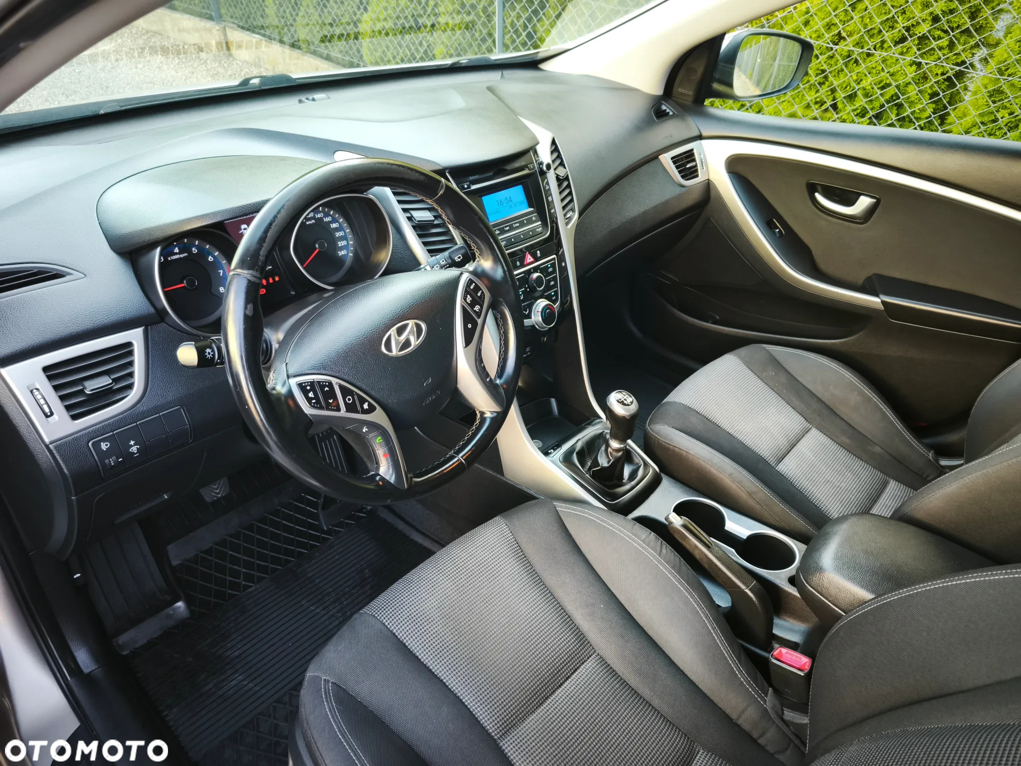 Hyundai i30 1.6 Comfort - 14