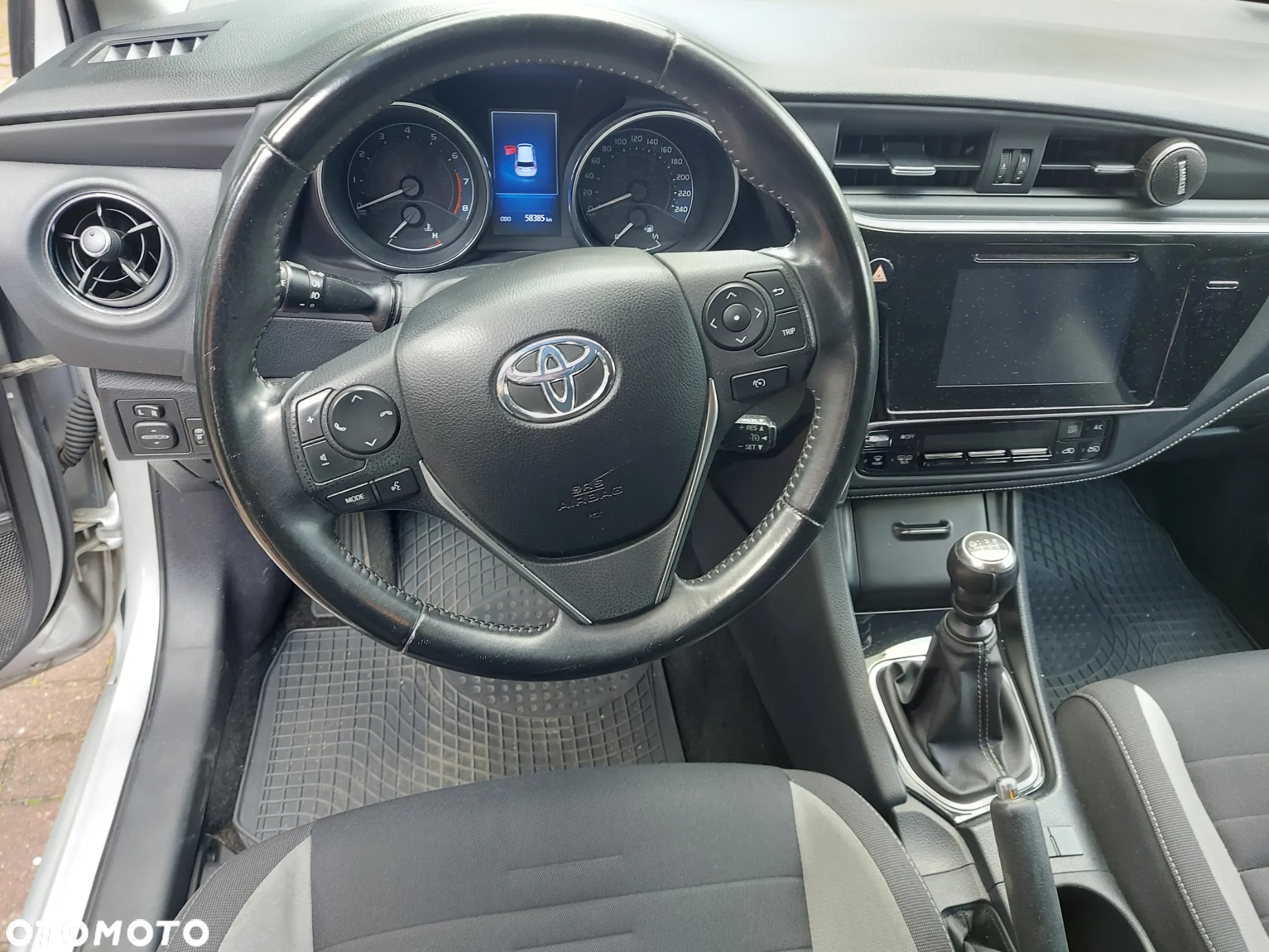 Toyota Auris 1.6 Comfort - 14