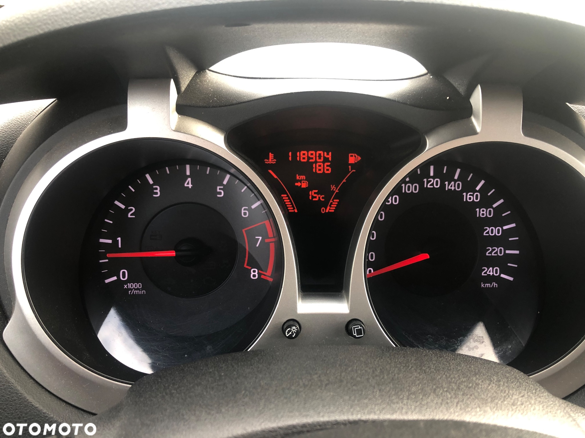 Nissan Juke 1.6 T Tekna - 28