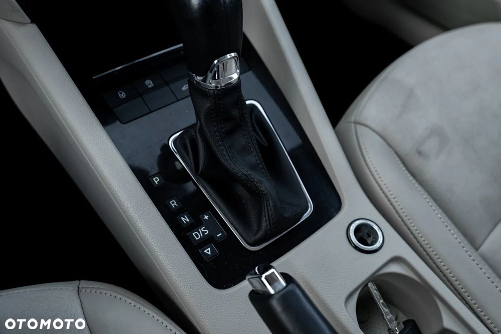 Skoda Octavia 2.0 TSI DSG 4x4 Sportline - 38