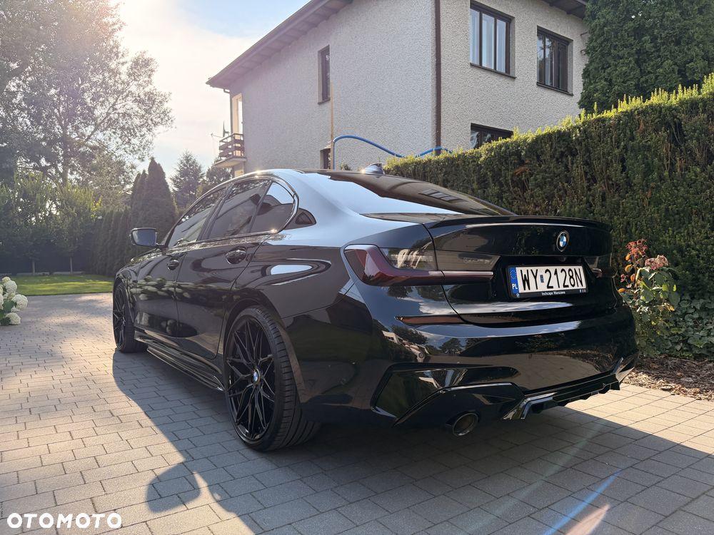 BMW Seria 3 330i xDrive M Sport sport - 3