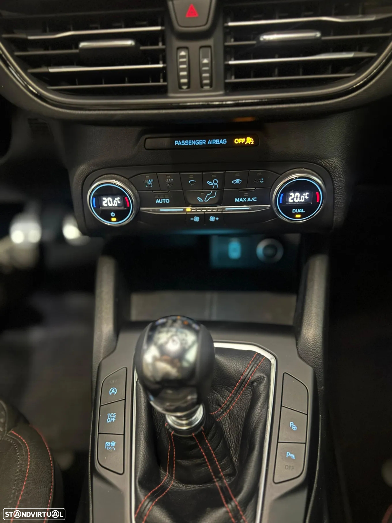 Ford Focus 1.0 EcoBoost MHEV ST-Line - 21