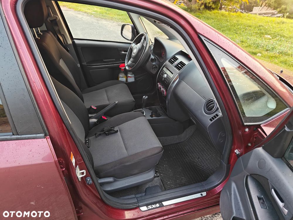 Suzuki SX4 - 8