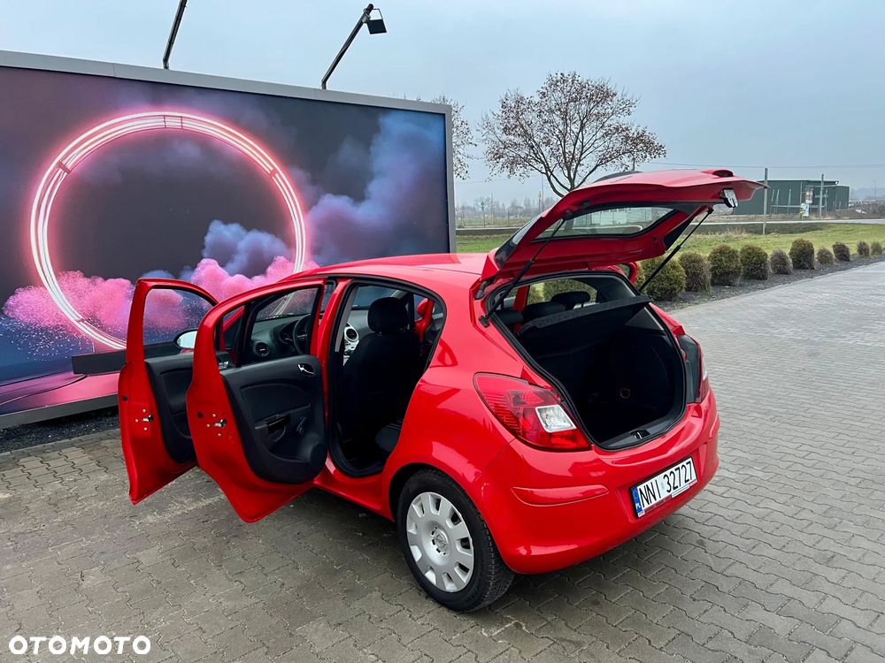 Opel Corsa 1.4 16V Cosmo - 7