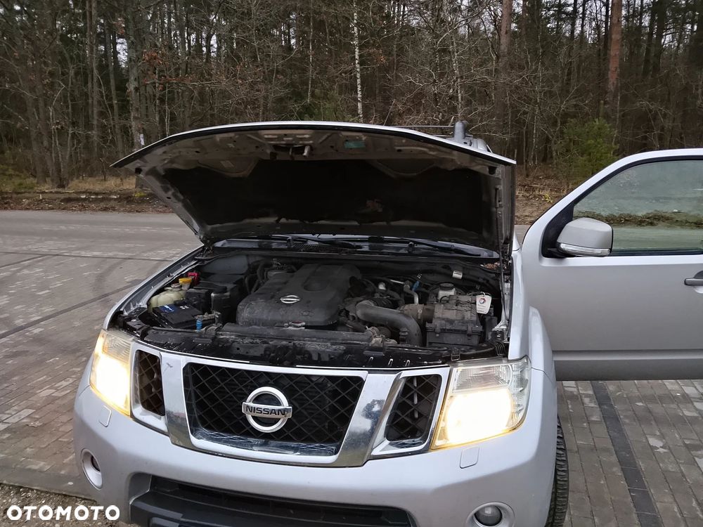 Nissan Navara 2.5 D FE Long EU5 - 18