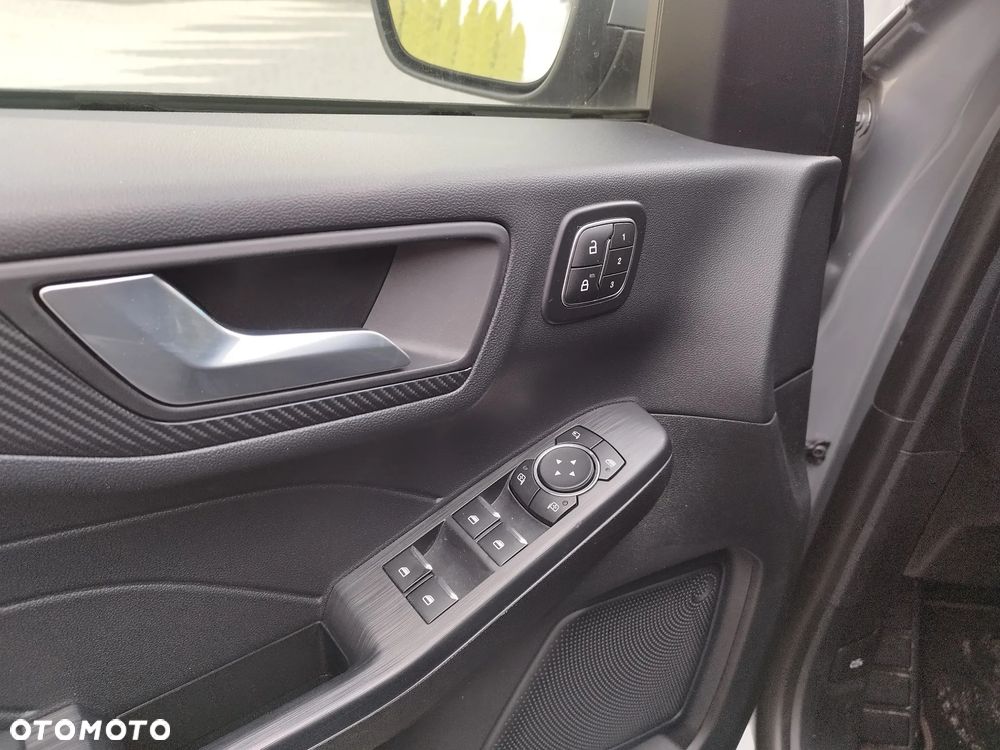 Ford Kuga 2.5 Duratec FHEV ST-LINE X - 11