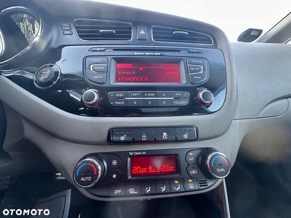 Kia Ceed 1.6 GDI DCT Platinum Edition - 23