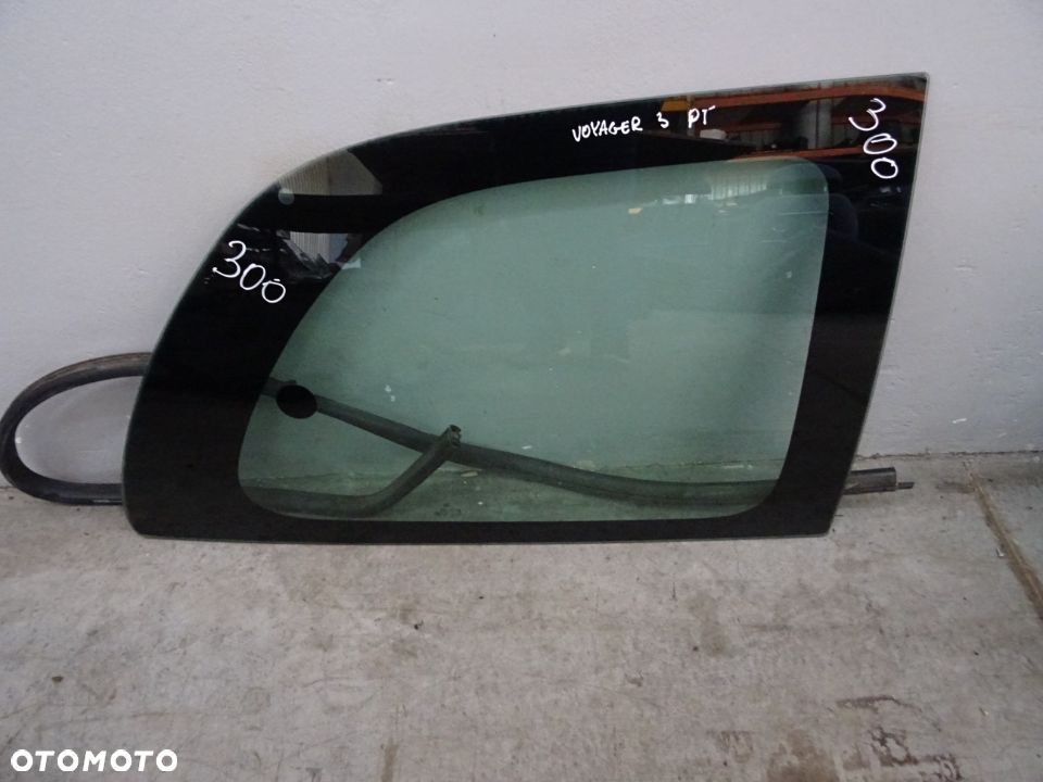 SZYBA KAROSERYJNA PRAWY TYŁ CHRYSLER VOYAGER III 95-00 NR300 - 1