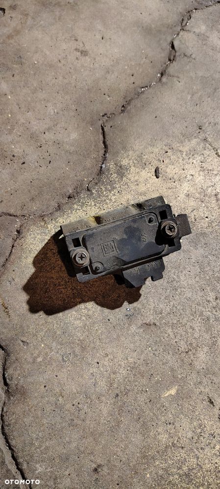 Opel Monterey 3.2 V6 części - 24