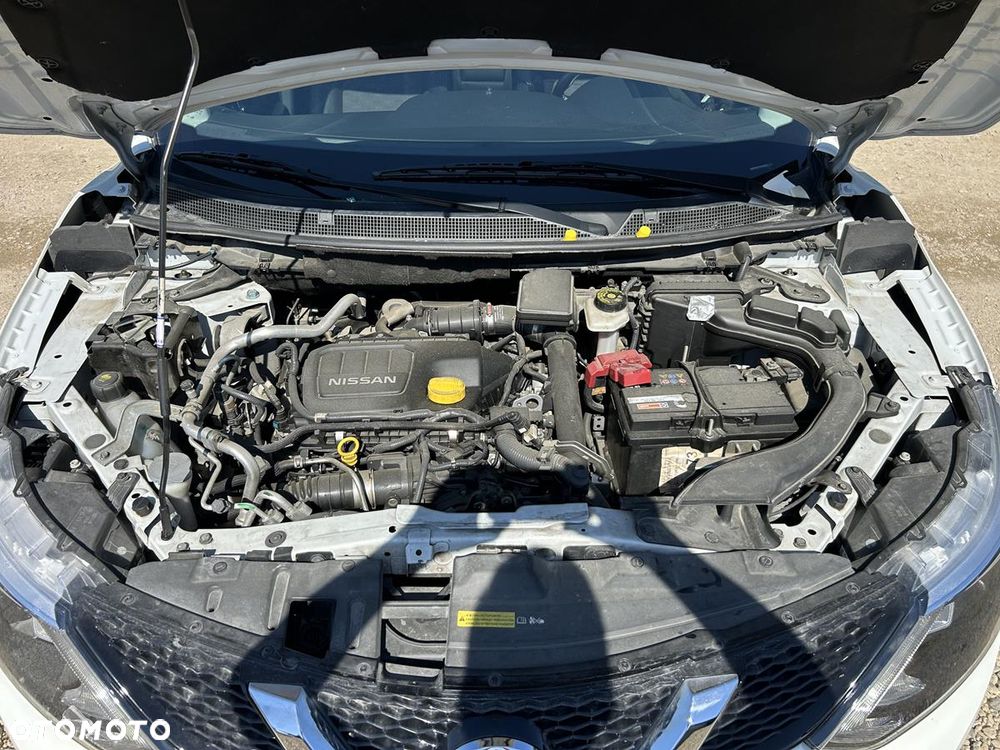 Nissan Qashqai 1.6 DCi 4x4 Tekna - 16