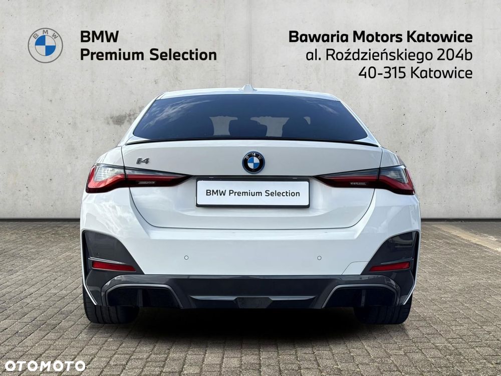 BMW i4 - 11