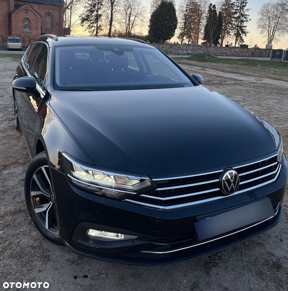 Volkswagen Passat - 2