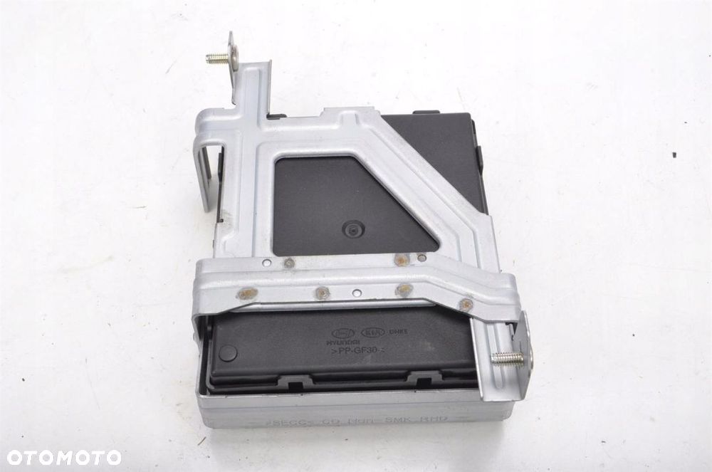 CEED III MODUŁ PRZEKAŹNIK ASSY 95400-J7200 2019R - 2