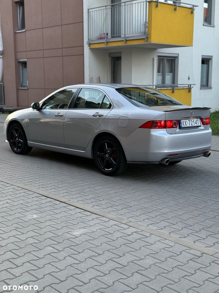 Honda Accord 2.0 Comfort - 4