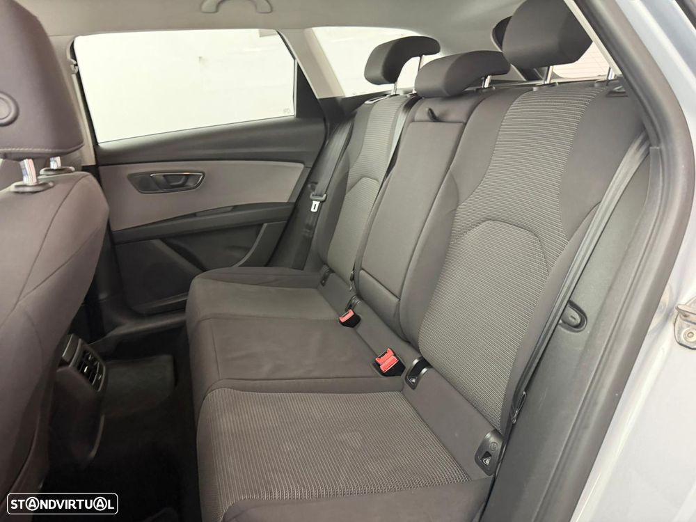 SEAT Leon ST 1.6 TDI S&S DSG Style - 13