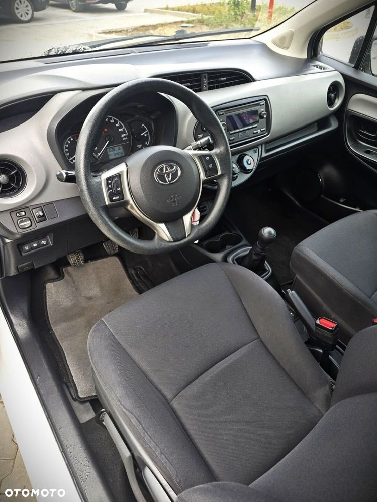 Toyota Yaris - 14
