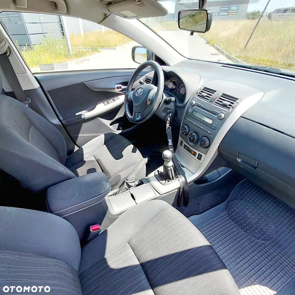 Toyota Corolla 1.4 VVT-i Luna Start - 9