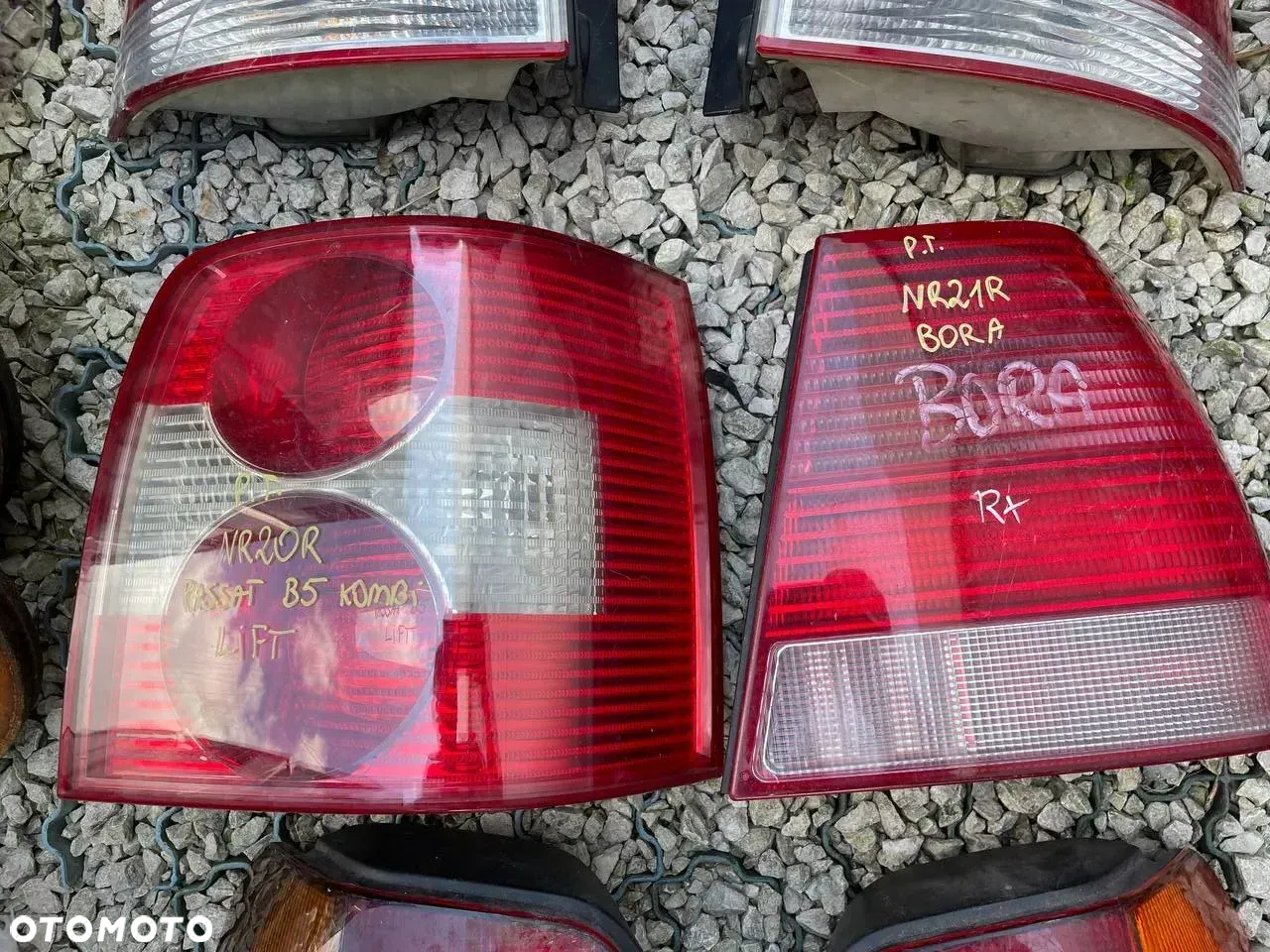VW VOLKSWAGEN LAMPY TYŁ LEWE PRAWE - 20