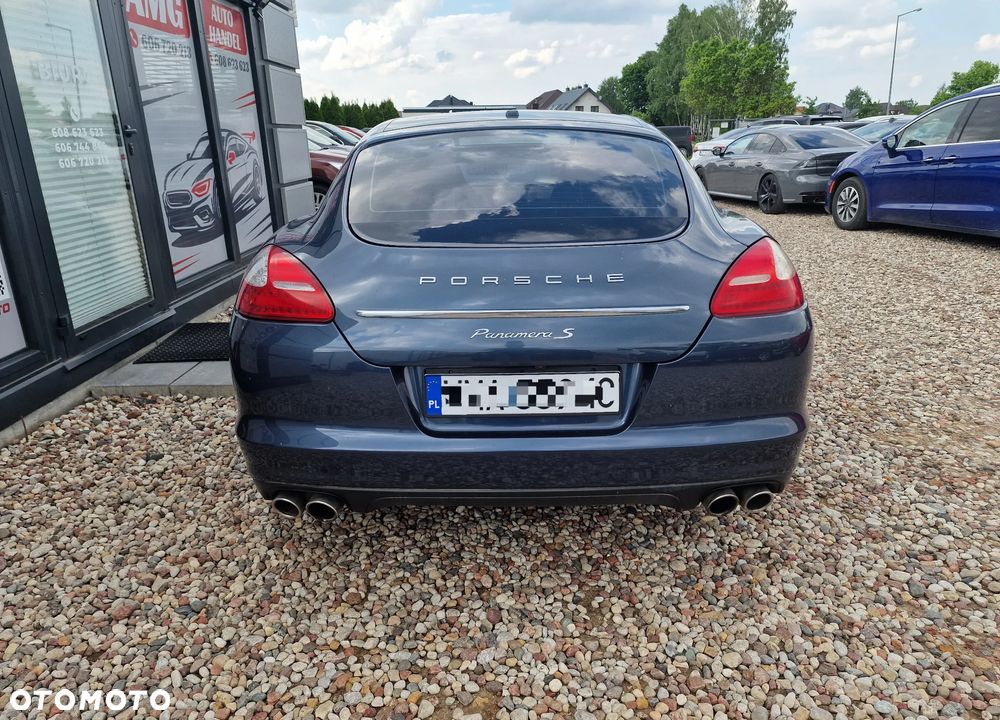 Porsche Panamera - 9