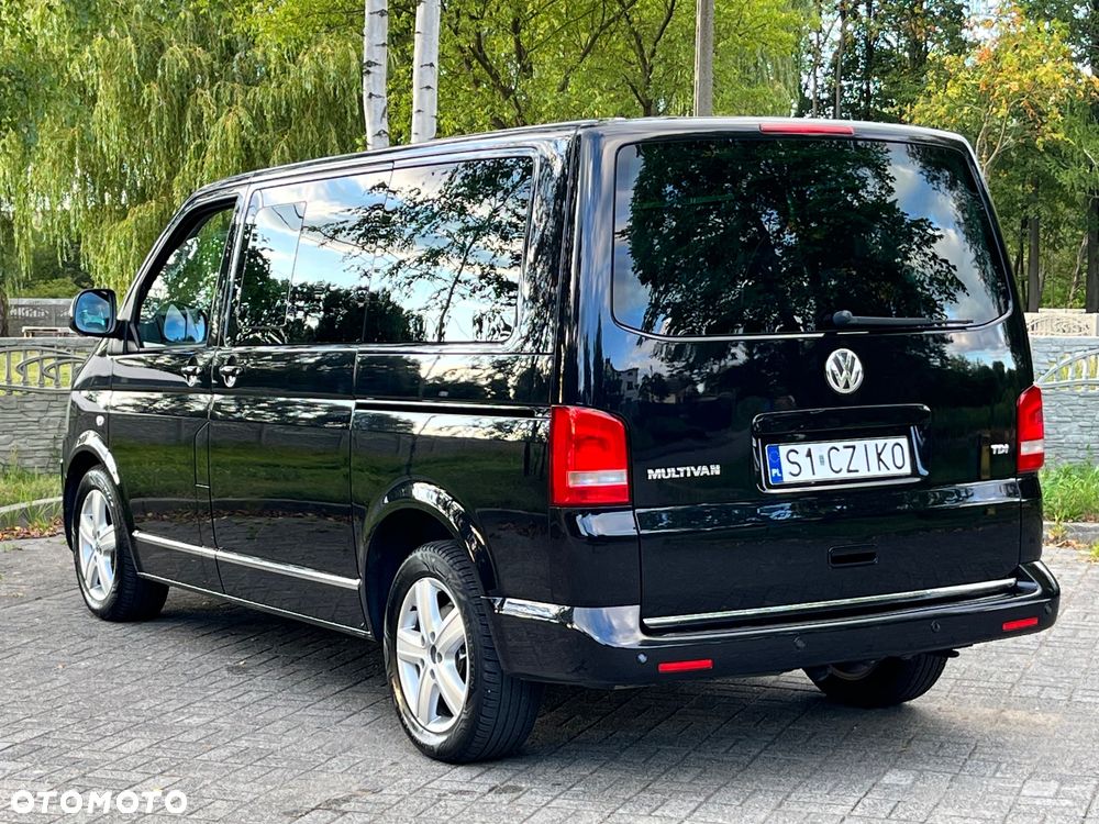 Volkswagen Multivan - 11