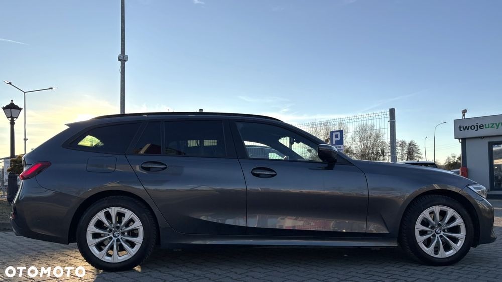 BMW Seria 3 320d xDrive Advantage sport - 4