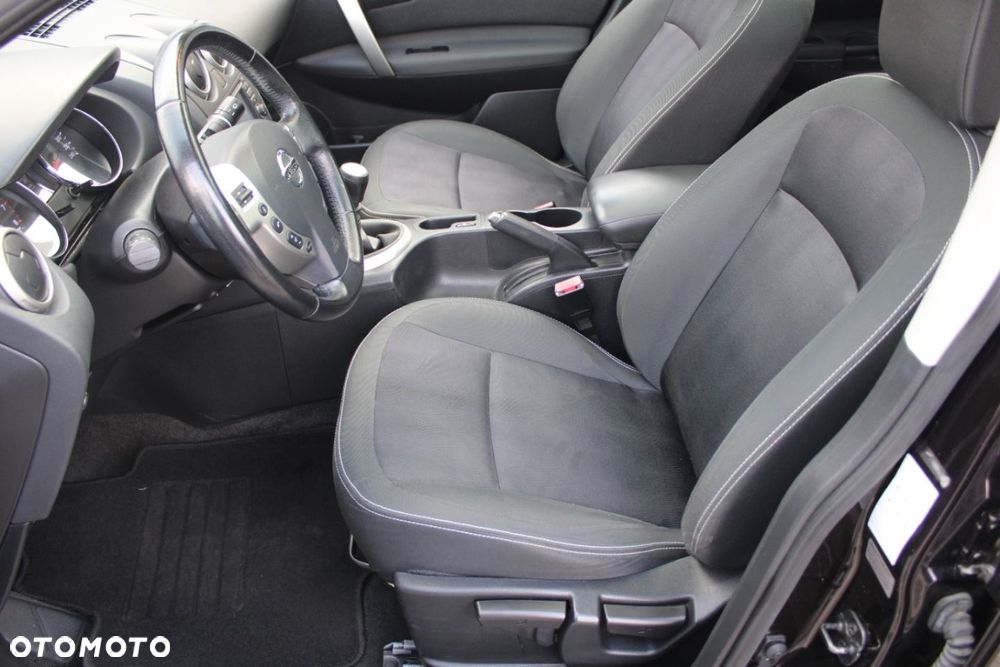 Nissan Qashqai+2 - 25