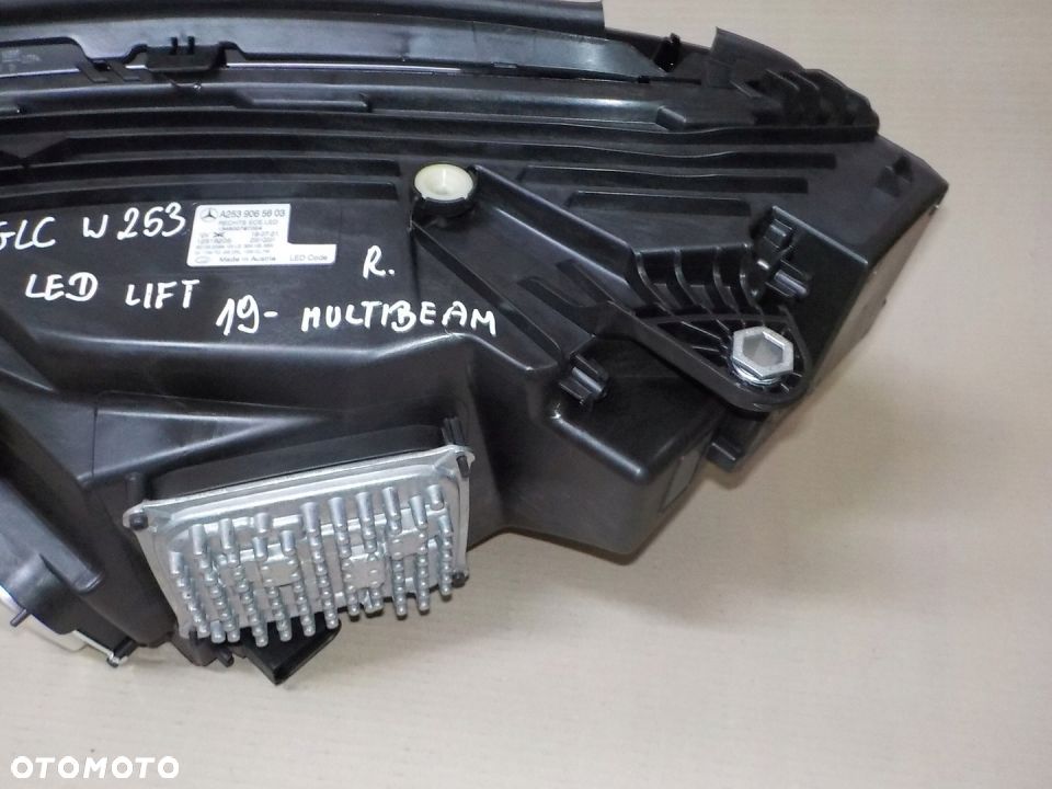 MERCEDES GLC 253 19- LAMPA PRZÓD PRZEDNIA LED - 3