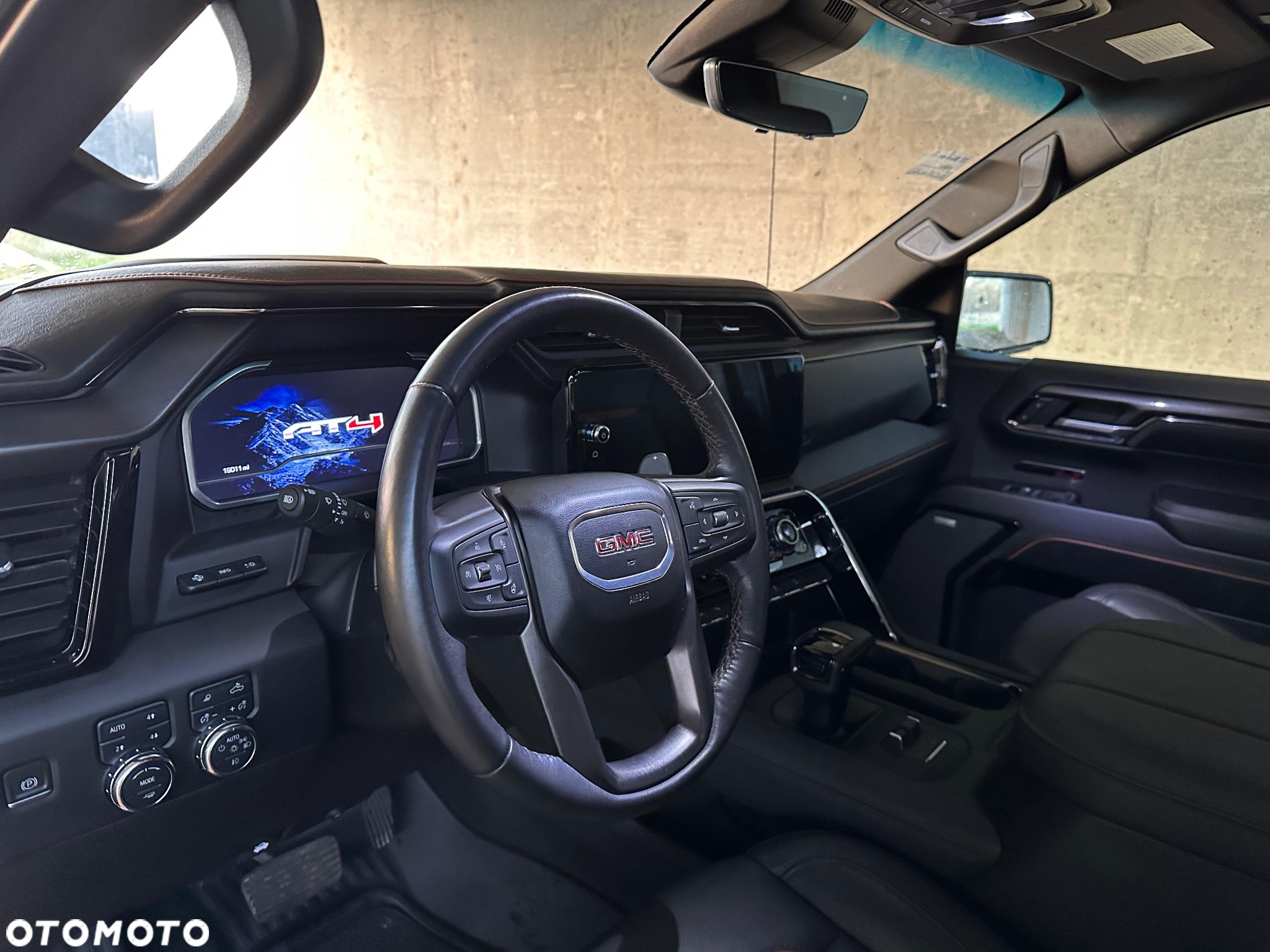 GMC Sierra - 9