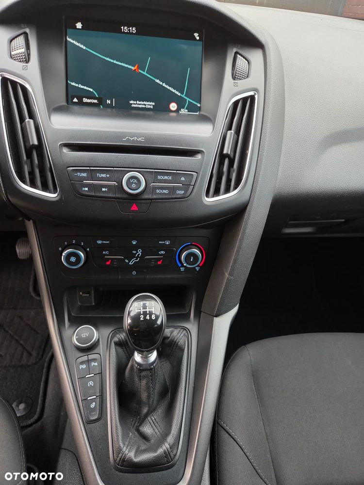 Ford Focus 1.0 EcoBoost Titanium Business - 23