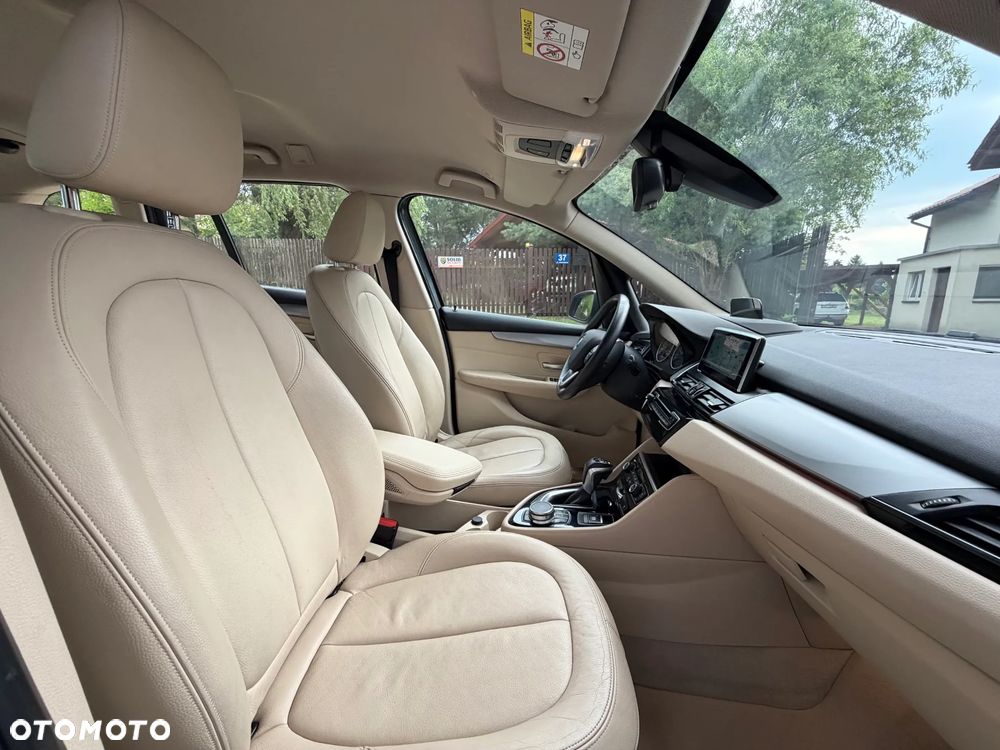 BMW Seria 2 218d Sport-Aut Luxury Line - 29
