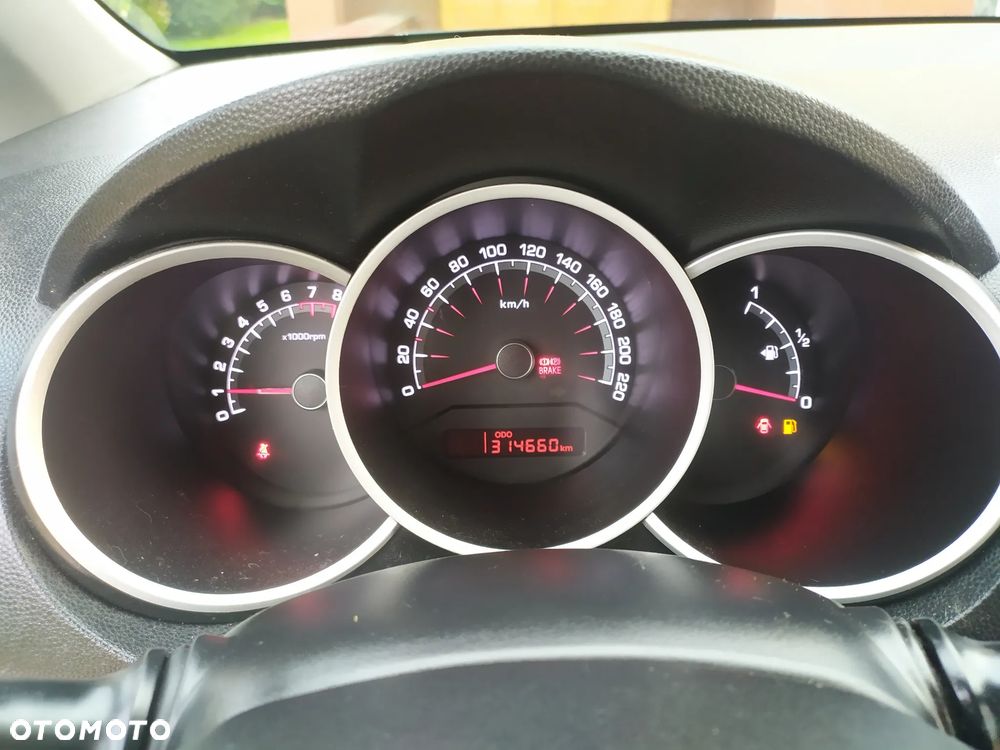 Kia Venga 1.4 S - 27