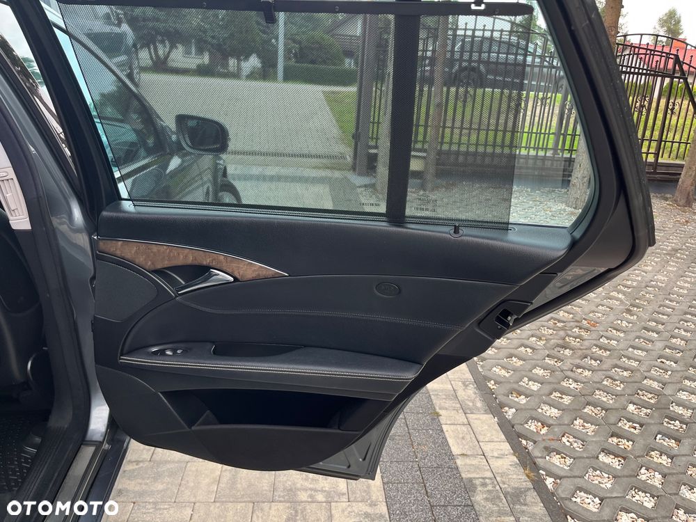 Mercedes-Benz Klasa E 350 4Matic Avantgarde Sport Edition - 18