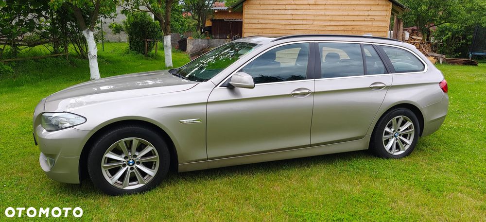BMW Seria 5 525d - 1