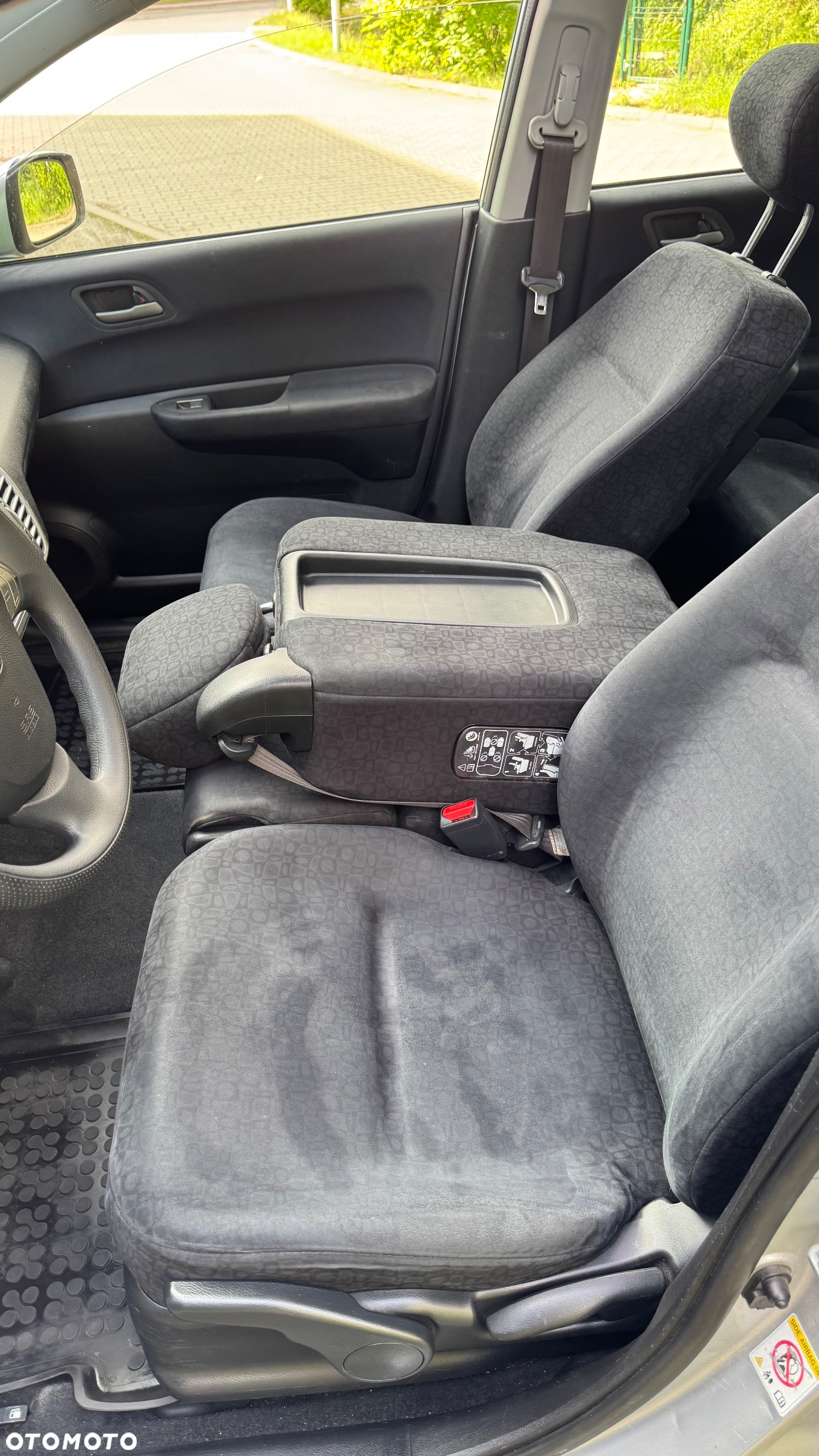 Honda FR-V 2.0 Executive - 11