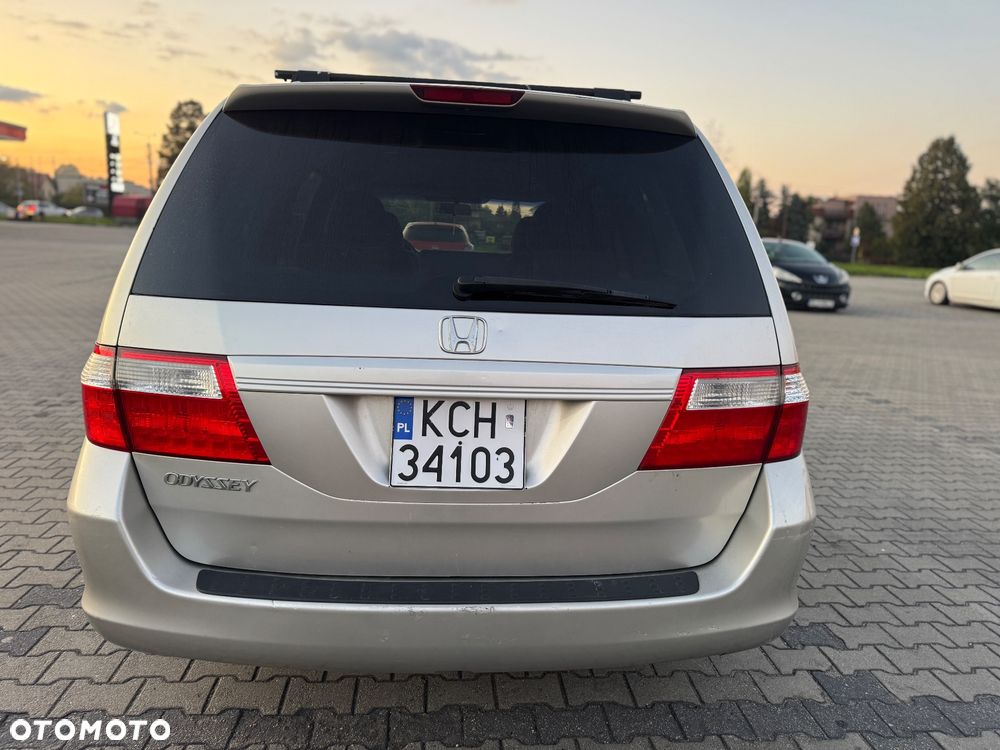Honda Odyssey 3.5 LX - 5