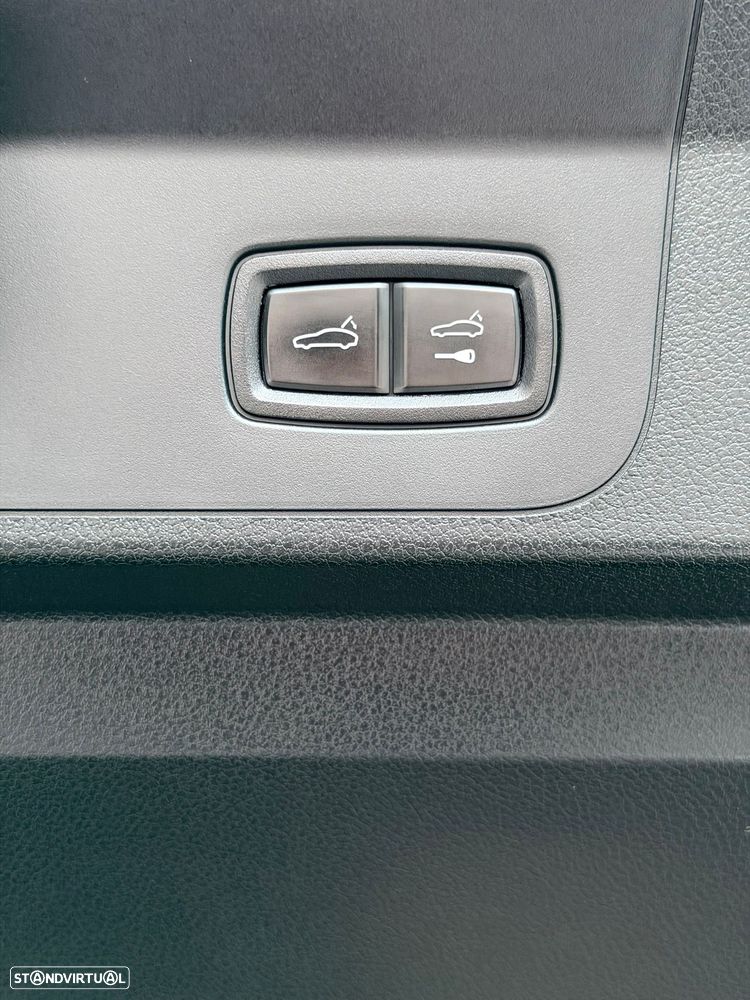 Porsche Panamera Turbo S E-Hybrid - 35