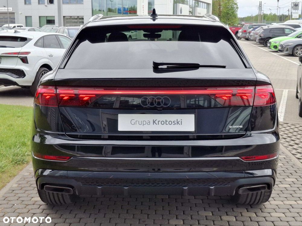 Audi Q8 - 6