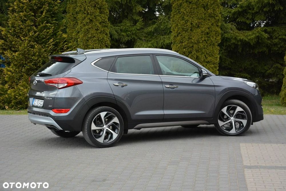 Hyundai Tucson 2.0 CRDI 4WD Automatik Premium - 11
