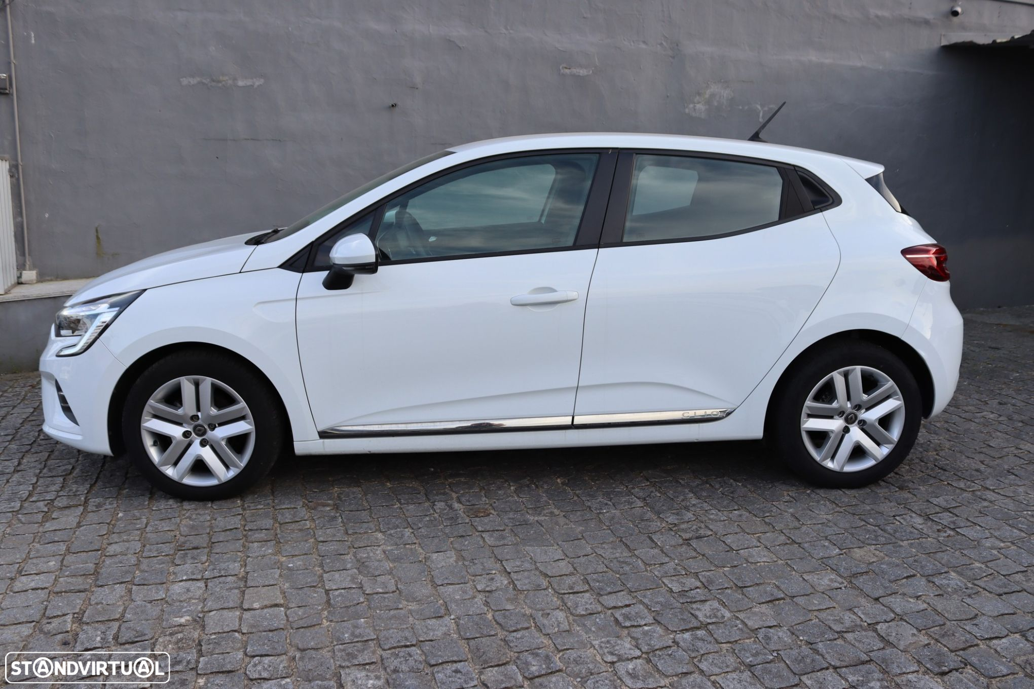 Renault Clio 1.0 TCe Limited - 16