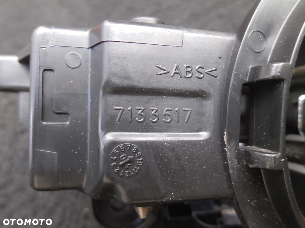 MIN Cooper R50 Klamka wewnętrzna lewa chrom 7133517 PODŚWIETLANA - 3